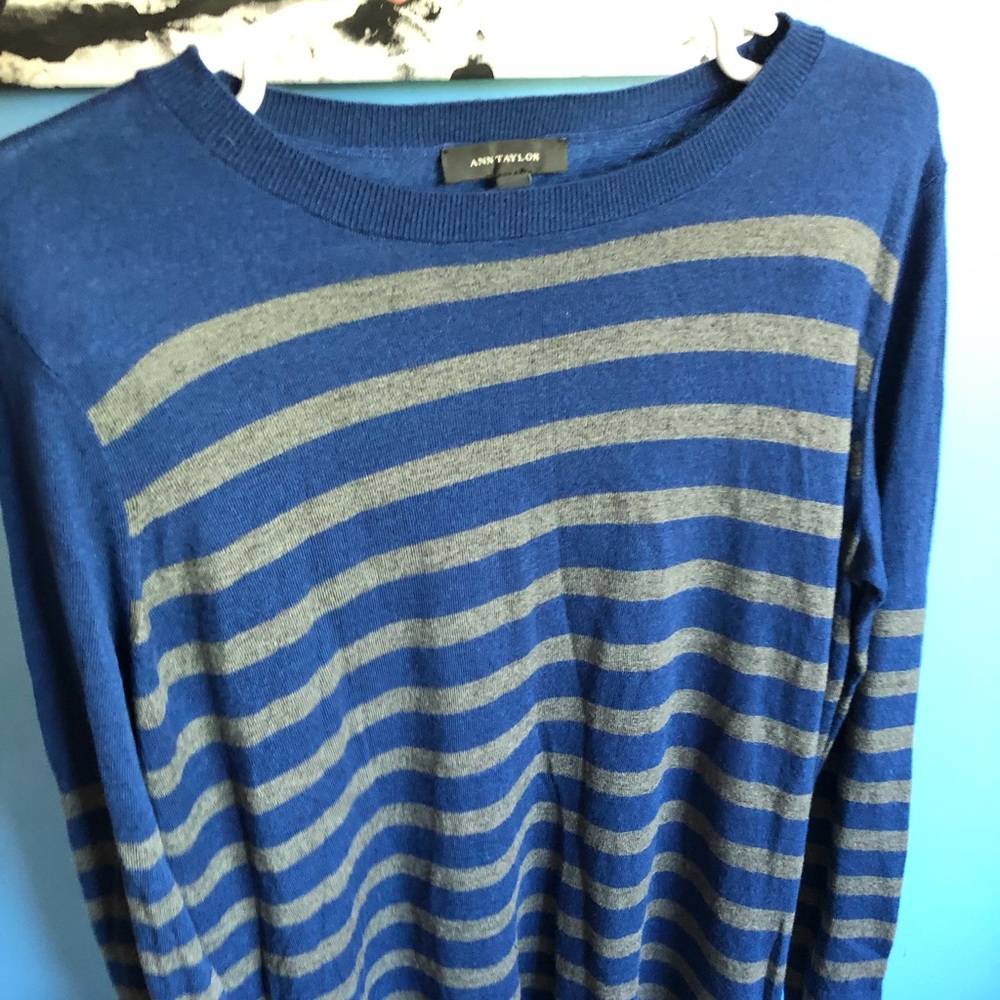 SOLD Gorgeous Ann Taylor sweater w/ side zippers